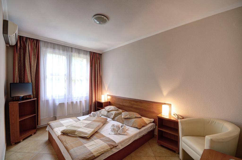 Hotel Róz Szentendre Szoba fotó